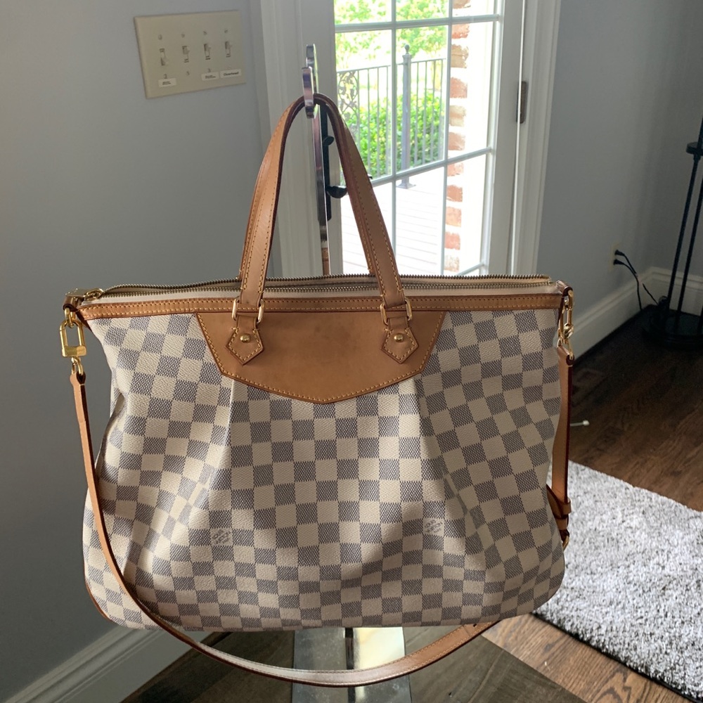 Louis Vuitton Siracusa GM